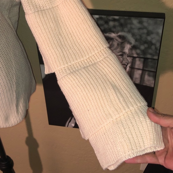 OFF WHITE Unique Bell Sleeve Sweater - Picture 2 of 5